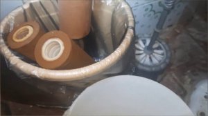 Замена картриджей в водяном фильтре .