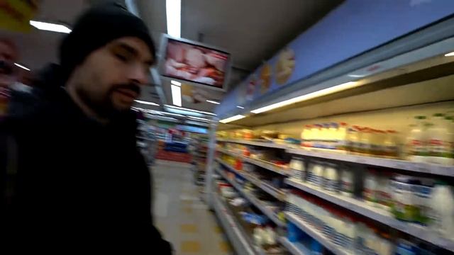 68 рубликов на карте - Кефирчик и Халва. (#Фучер) смотреть онлайн