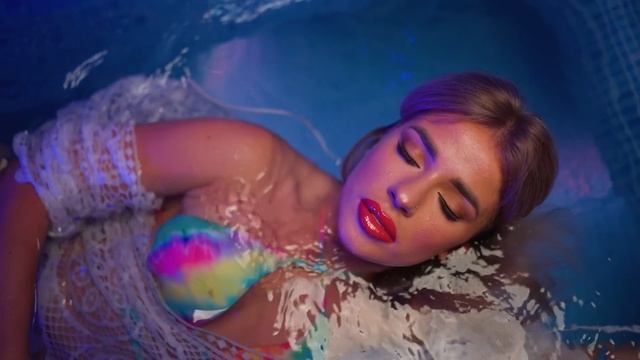 Dapa Deep - Above You смотреть онлайн