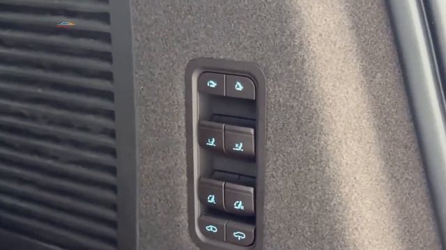 Denza N9: Роскошный гибрид BYD. Цена и что он предлагает?