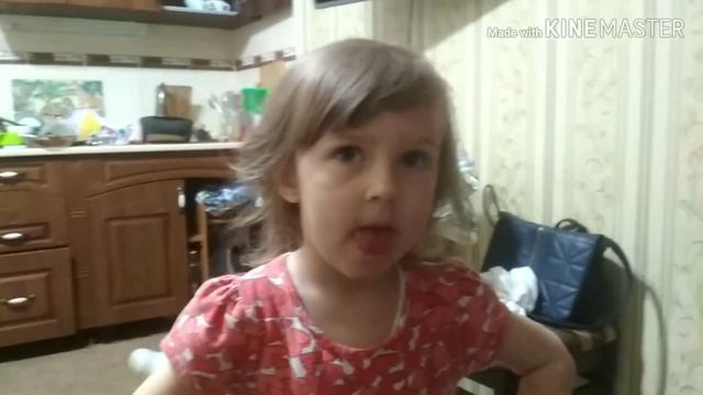 Ксюша учит папу как нужно, прикол! смотреть онлайн