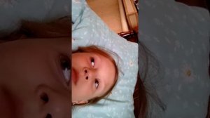 Я лежу на кровати