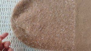 Связала себе шапку из пуха норки с пайетками. Показываю готовую работу