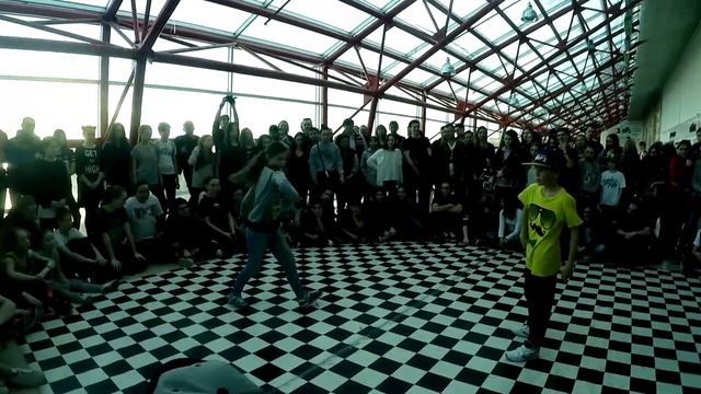 Хип-хоп юниоры смотреть онлайн