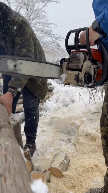 Бензопила DNIPRO-M / STIHL - MS 180 / STIHL - MS 250 в роботі смотреть онлайн