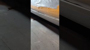 Lada Granta.  Отлетела краска с порогов ,год выпуска 2020.