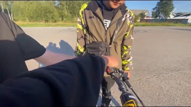 Друг первый раз катается ￼на питбайке🤯 смотреть онлайн