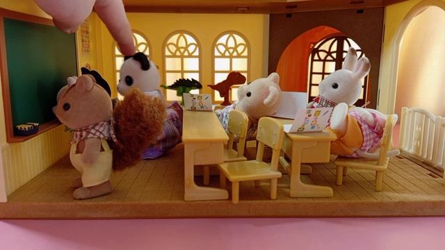 Sylvanian families спецвыпуск-"Мой класс на математике" смотреть онлайн
