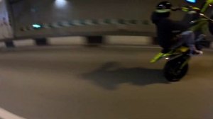 Погоня ДПС питбайк супер мото на заднем колесе