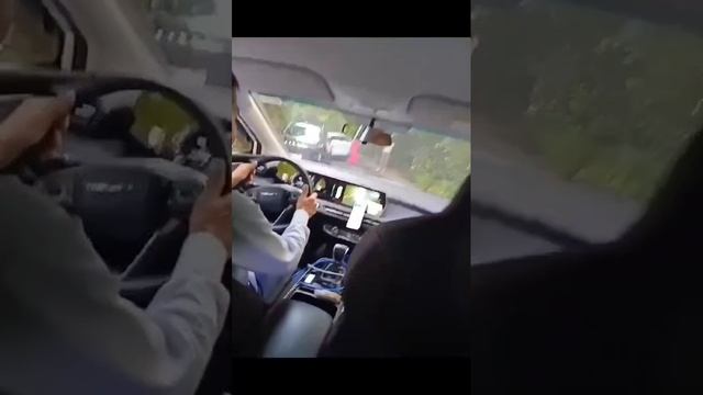 Жертвы АВТОБЛОГЕРОВ которые купили китайские автомобили 👉🙄 смотреть онлайн