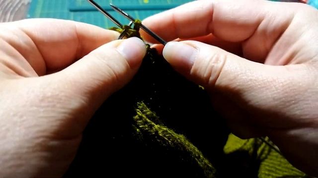 Манишка спицами (120)/Вяжем спицами/МК смотреть онлайн