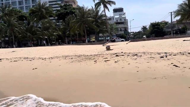 Обзор на северный пляж в Нячанге, Вьетнам 🇻🇳 смотреть онлайн