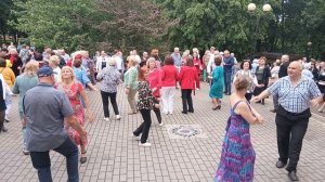 Танцуют все..... 25.05.25 Гомель парк Луначарского 🥰💫