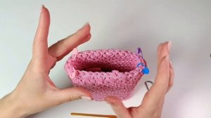 Маленькая сумочка из полиэфирного шнура крючком