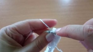 Вяжем завязки для косынки крючком.