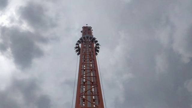 Сочи парк .   Башня падения 