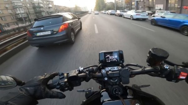 5 причин полюбить Yamaha XSR900 2024 - мотор, дизайн, цена