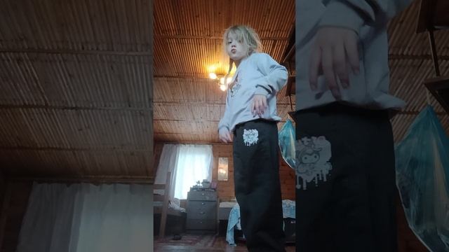 1000001233.mp4 смотреть онлайн