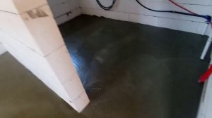 48 квадратов счастья: стяжка с трубами тёплого пола...