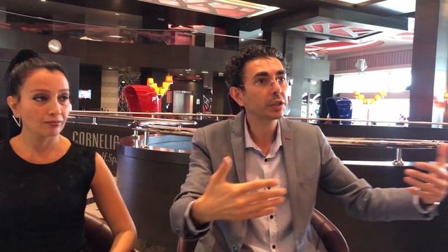 Cornelia Diamond - Зачем снесут аквапарк и детский клуб ?