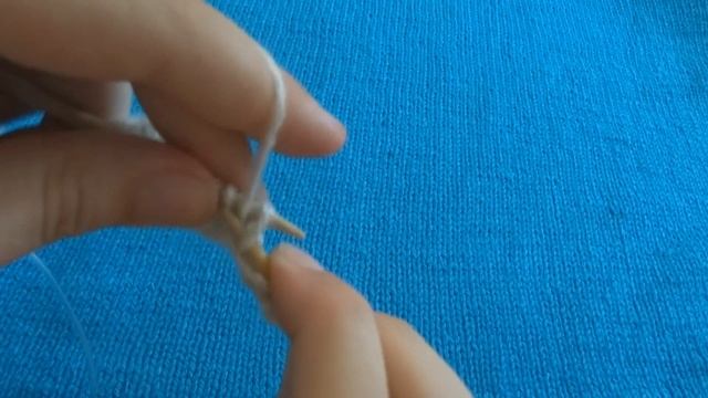 Вязание изнаночных и лицевых петель классическим способом и бабушкиным смотреть онлайн