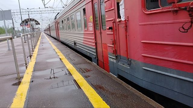 23 мая 2025 Электропоезд ЭТ2М-116 Сообщением Любань-Санкт-Петербург Отправляется с платформыСлавянка смотреть онлайн