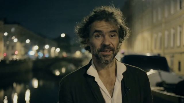 Джулиано Ди Капуа приглашает на фильм ФОНТАН СЧАСТЬЯ смотреть онлайн