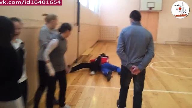 Слабохарактерный физрук CENSOREDЛУЧШИЕ ПРИКОЛЫ 2014 ЖЕСТЬ АХАХ СМОТРЕТЬ ВСЕМ УГАР РЖАЧЬ ДО СЛЕЗ УЛЫ смотреть онлайн