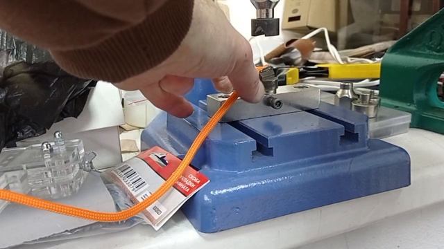 Установка эглетов на шнур