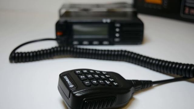 Автомобильная рация Comrade R90 смотреть онлайн