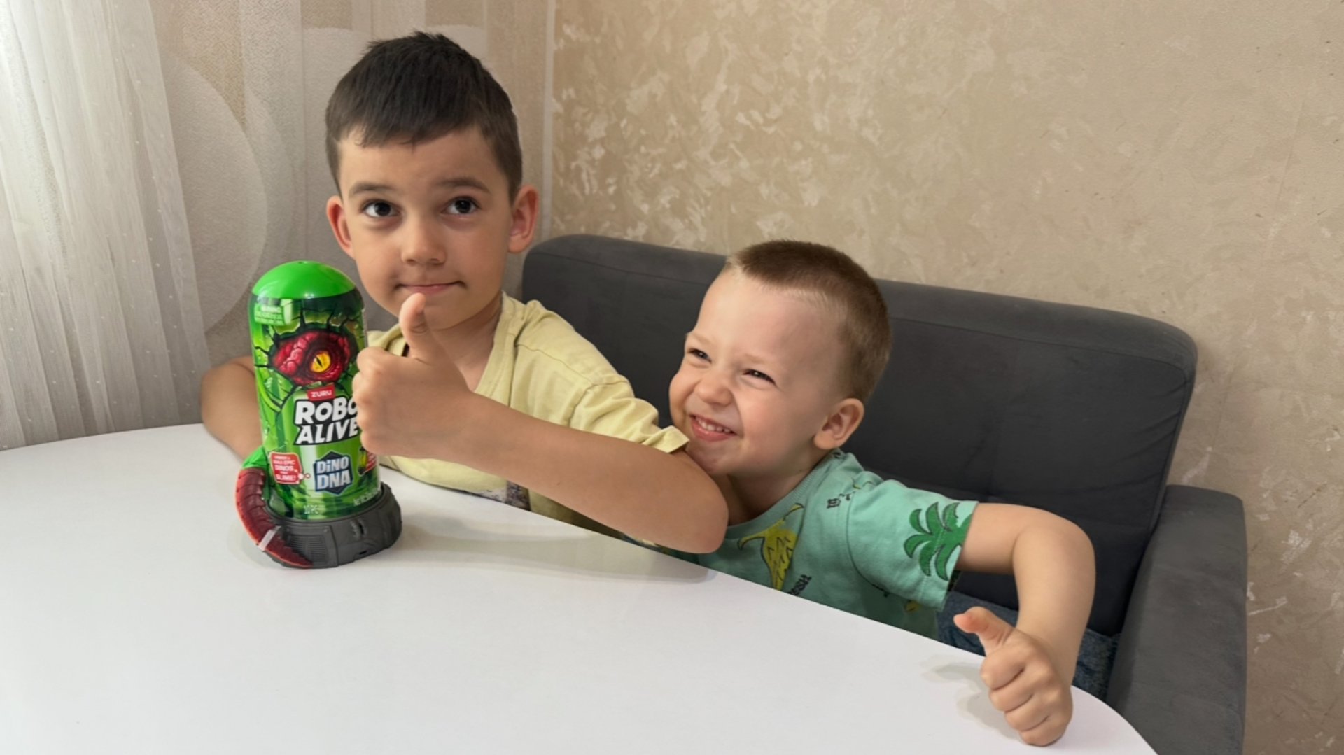 Zuru Robo Alive Dino DNA зуру