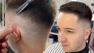 Мужская стрижка машинкой с переходом легко