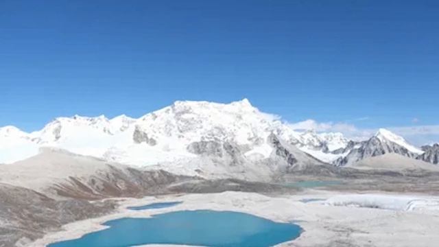 ПРИШЕЛЬЦЫ не ДАЮТ покорить самую высокую гору Бутана.