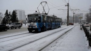 Трамвай Tatra T6B5SU-3183 в тематическом окрасе.