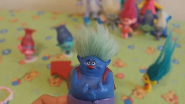 Тролли играют смотреть онлайн