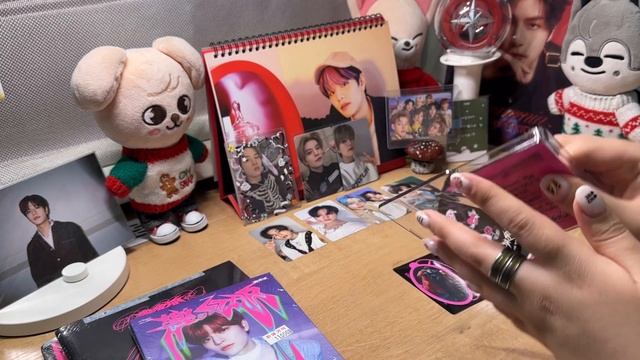 распаковка/обзор сета альбомов rockstar stray kids | unboxing rockstars set albums stray kids ★ смотреть онлайн
