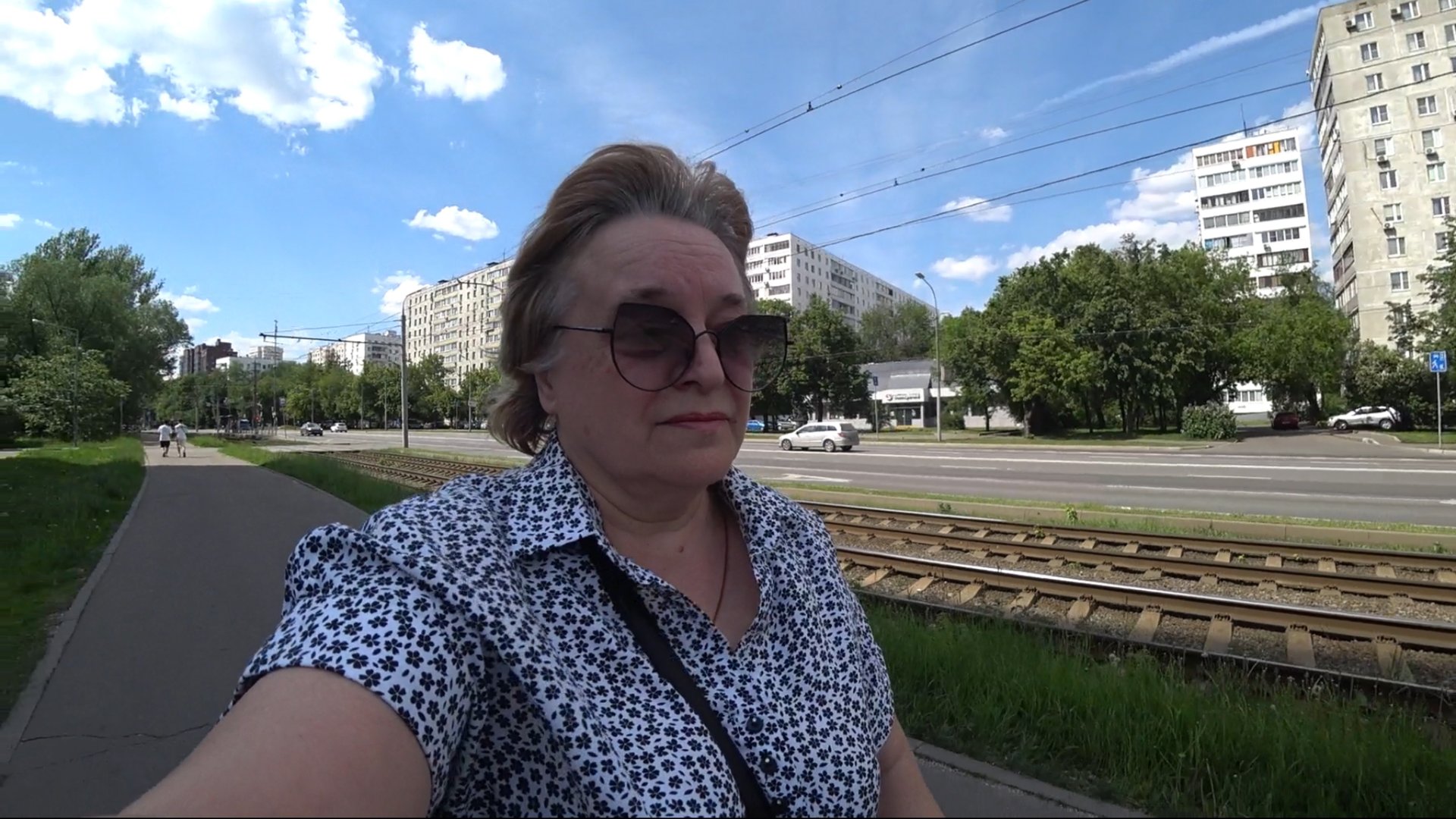 День находок. В парк на самокате. смотреть онлайн