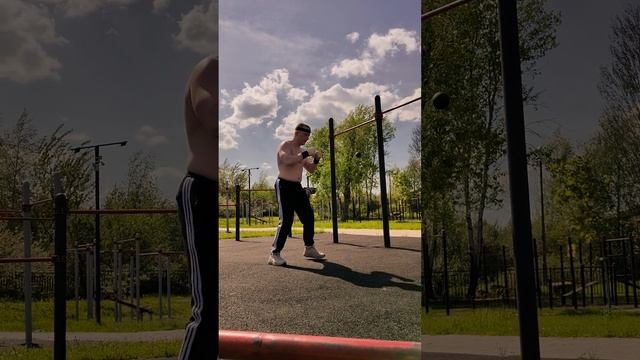 Тренировка с шариком #shorts #спорт #sports #workout смотреть онлайн