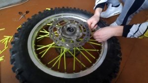 Накладки на спицы мотоцикла (Макароны на Эндуро)