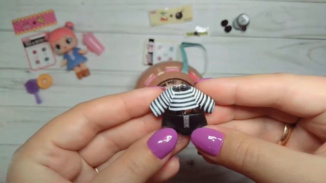 Кукла Лол 3 серии Конфети Поп и подделка/ Распаковка, сравнение / #ElliSwan Элли Свон смотреть онлайн