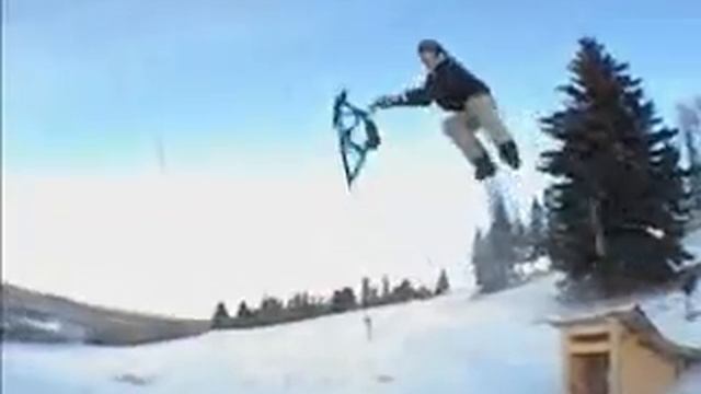 Snowbike Трюки на снегокатах