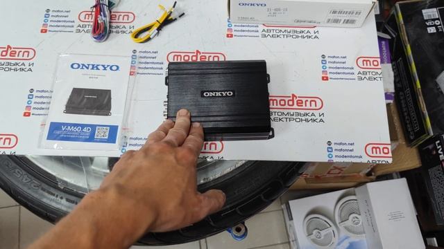 Компактный усилитель нано D класса Onkyo VM60.4D. смотреть онлайн