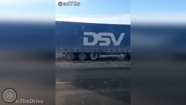 Автоприколы. Авто юмор. Приколы на дороге. Чудаки, хамы, неадекваты. Подборка декабрь 2021 #130 смотреть онлайн