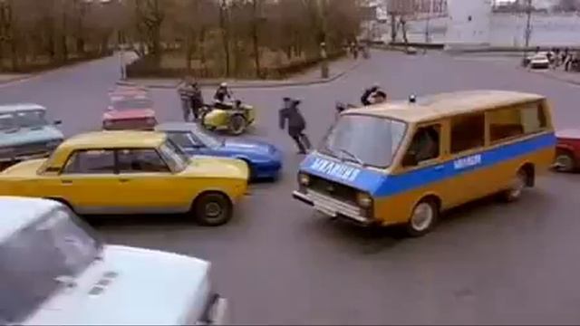 Полицейская академия-7 (1994) - car chase scene смотреть онлайн