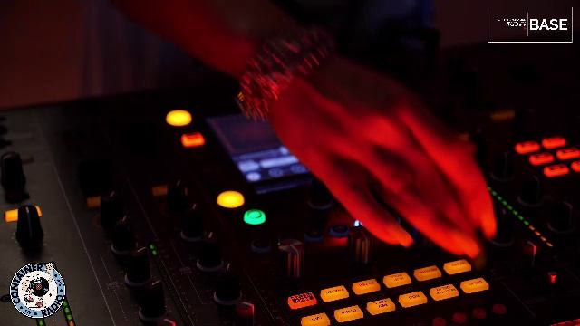 CONTAINER RADIO Live Stream - Clan OKO (2025-05-25)