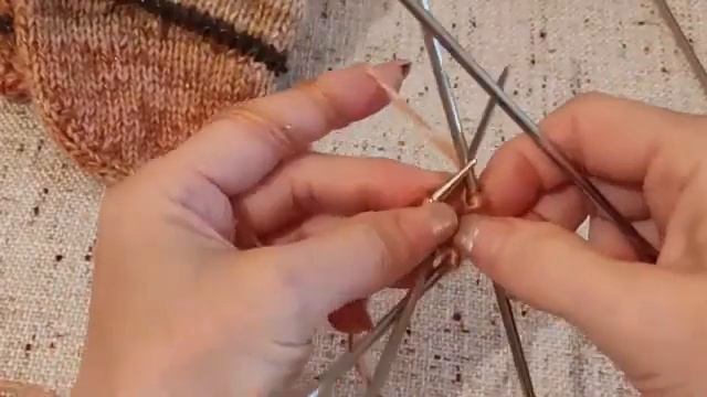 НАБОР ПЕТЕЛЬ ДЛЯ МЫСКА ПРИ ВЯЗАНИИ НОСКОВ лично как я это делаю #видеоизархива смотреть онлайн