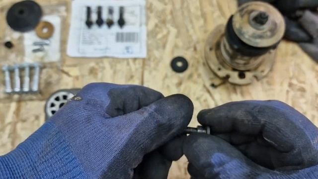 Ремонт КЛАПАНА насоса МАЛЫШ, ручеёк, водолей, родничок, вихрь. Срезаю болты смотреть онлайн