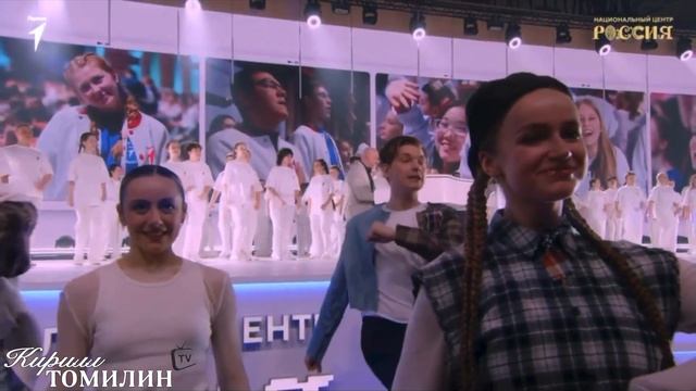 Кирилл Томилин и Денис Майданов - Песня Первых (IV Съезд смотреть онлайн