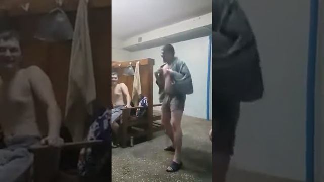 Приколы с анекдотами в бане смотреть онлайн