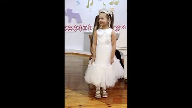 Соловьёва Варвара «Я пальчик уколола» смотреть онлайн